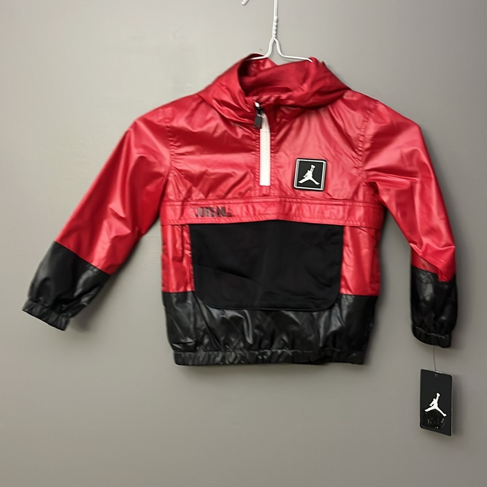 NWT AIR JORDAN HOODIE JACKET WINDBREAKER Size 3-4 Red/Black